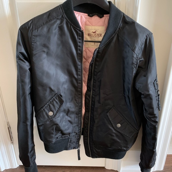 Hollister Pink Quilted Interior Bomber Jacket 🌸 - Picture 2 of 4
